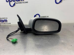 Gebruikte Spiegel Buiten rechts Volvo S60 I (RS/HV) 2.4 20V 140 Prijs € 50,00 Margeregeling aangeboden door Gebr Opdam B.V.