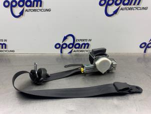 Gebruikte Veiligheidsgordel rechts-voor Ford Fiesta 6 (JA8) 1.25 16V Prijs € 100,00 Margeregeling aangeboden door Gebr Opdam B.V.