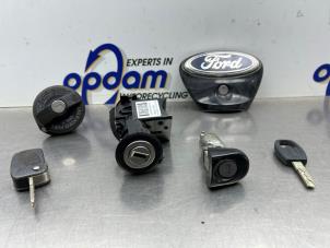 Gebruikte Cilinderslotenset (compleet) Ford Ka II 1.2 Prijs € 125,00 Margeregeling aangeboden door Gebr Opdam B.V.
