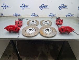 Gebruikte Remklauw set Volkswagen Golf VIII (CD1) 2.0 GTI 16V Prijs € 1.500,00 Margeregeling aangeboden door Gebr Opdam B.V.