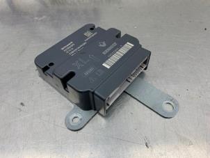 Gebruikte Airbag Module Renault Clio IV (5R) 0.9 Energy TCE 90 12V Prijs € 125,00 Margeregeling aangeboden door Gebr Opdam B.V.