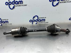 Begagnade Drivaxel, vänster fram Ford Transit Connect 1.8 TDCi 110 Pris € 125,00 Marginaltabell erbjuds av Gebr Opdam B.V.