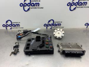 Begagnade Dator, motorstyrning Peugeot 206+ (2L/M) 1.4 XS Pris € 300,00 Marginaltabell erbjuds av Gebr Opdam B.V.