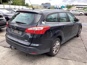 Begagnade Karosshörn, höger bak Ford Focus 3 Wagon 1.0 Ti-VCT EcoBoost 12V 125 Pris på förfrågan erbjuds av Gebr Opdam B.V.