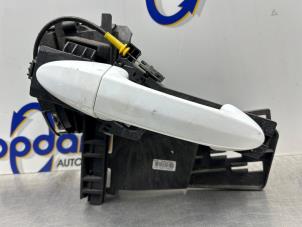 Gebruikte Portierslot Mechaniek 4Deurs rechts-achter Ford Fiesta 6 (JA8) 1.25 16V Prijs € 50,00 Margeregeling aangeboden door Gebr Opdam B.V.