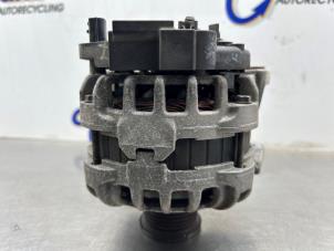 Gebruikte Dynamo Renault Clio IV (5R) 0.9 Energy TCE 90 12V Prijs € 100,00 Margeregeling aangeboden door Gebr Opdam B.V.