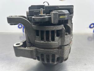 Gebruikte Dynamo Opel Corsa C (F08/68) 1.2 16V Prijs € 50,00 Margeregeling aangeboden door Gebr Opdam B.V.