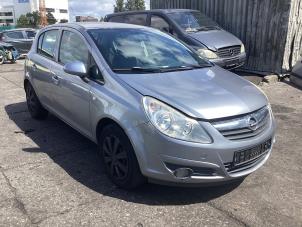 Begagnade Strålkastare, höger Opel Corsa D 1.4 16V Twinport Pris € 80,00 Marginaltabell erbjuds av Gebr Opdam B.V.