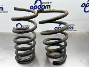 Gebruikte Schroefveer achter Volvo XC90 I 2.5 T 20V Prijs € 50,00 Margeregeling aangeboden door Gebr Opdam B.V.