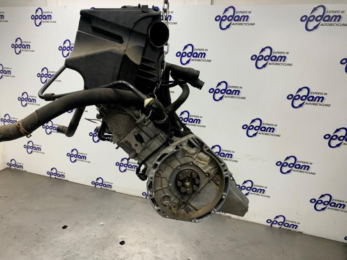 Motor van een Mercedes-Benz B (W245) 1.7 B-170 16V 2006