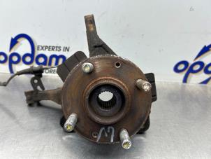 Gebruikte Fusee links-voor Hyundai i10 (B5) 1.0 12V Prijs € 100,00 Margeregeling aangeboden door Gebr Opdam B.V.