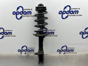 Gebruikte Veerpoot rechts-voor Mercedes B (W245) 1.7 B-170 16V Prijs € 75,00 Margeregeling aangeboden door Gebr Opdam B.V.