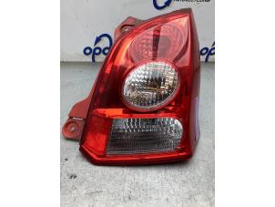 Używane Tylne swiatlo pozycyjne prawe Suzuki Alto 1.0 12V Cena € 50,00 Procedura marży oferowane przez Gebr Opdam B.V.