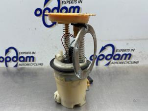 Begagnade Bensinpump Mercedes B (W245) 1.5 B-150 16V Pris € 75,00 Marginaltabell erbjuds av Gebr Opdam B.V.