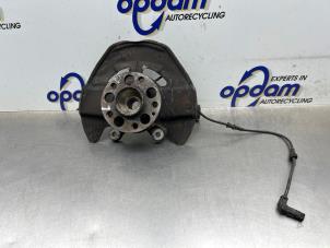 Begagnade Spindel, vänster fram Mercedes B (W245) 1.5 B-150 16V Pris € 60,00 Marginaltabell erbjuds av Gebr Opdam B.V.