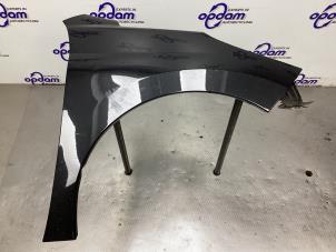 Begagnade Framskärm, höger Peugeot 207 SW (WE/WU) 1.4 16V Vti Pris € 60,00 Marginaltabell erbjuds av Gebr Opdam B.V.