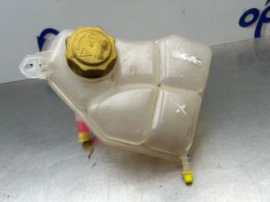 Gebruikte Expansievat Ford Fusion 1.4 16V Prijs € 25,00 Margeregeling aangeboden door Gebr Opdam B.V.