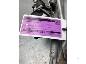 Gebruikte Ruitenwismotor + Mechaniek Opel Mokka/Mokka X 1.4 Turbo 16V 4x2 Prijs € 125,00 Margeregeling aangeboden door Gebr Opdam B.V.