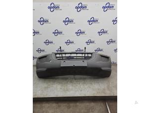 Begagnade Främre stötfångare Volkswagen Crafter 2.5 TDI 30/32/35/46/50 Pris € 125,00 Marginaltabell erbjuds av Gebr Opdam B.V.