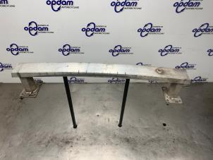 Begagnade Främre stötfångarram Peugeot Expert (G9) 1.6 HDi 90 Pris € 50,00 Marginaltabell erbjuds av Gebr Opdam B.V.