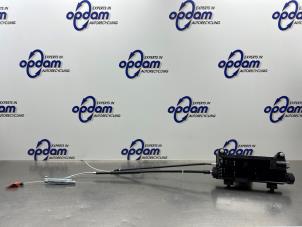 Nya Parkeringsbromsmotor Renault Scenic Pris € 332,69 Inklusive moms erbjuds av Gebr Opdam B.V.