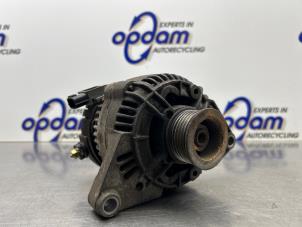 Gebruikte Dynamo Nissan Micra (K11) 1.0 L,LX 16V Prijs € 50,00 Margeregeling aangeboden door Gebr Opdam B.V.