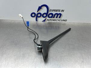 Begagnade Antenn Citroen C4 Cactus (0B/0P) 1.2 PureTech 82 12V Pris € 25,00 Marginaltabell erbjuds av Gebr Opdam B.V.