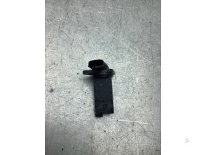 Gebruikte Luchtmassameter Mitsubishi Space Star (A0) 1.0 12V Prijs € 20,00 Margeregeling aangeboden door Gebr Opdam B.V.