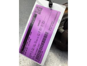 Begagnade Främre bromsok, vänster Audi A4 Avant (B8) 1.8 TFSI 16V Pris € 50,00 Marginaltabell erbjuds av Gebr Opdam B.V.