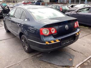 Używane Os tylna napedu na przednie kola Volkswagen Passat (3C2) 1.6 FSI 16V Cena na żądanie oferowane przez Gebr Opdam B.V.