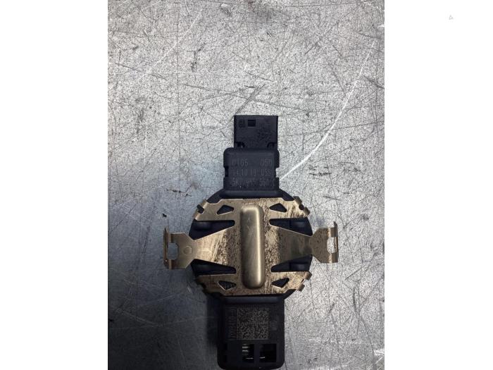 Regensensor van een Volkswagen Up! (121) 1.0 12V 60 2020