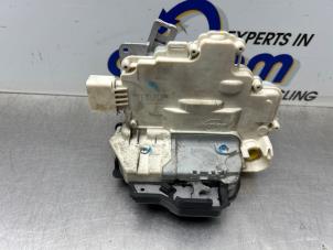 Gebruikte Deurslot Mechaniek 4Deurs links-voor Audi A6 (C6) 2.4 V6 24V Prijs € 70,00 Margeregeling aangeboden door Gebr Opdam B.V.