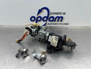 Gebruikte Set Cilindersloten (compleet) Suzuki Alto 1.0 12V Prijs € 75,00 Margeregeling aangeboden door Gebr Opdam B.V.