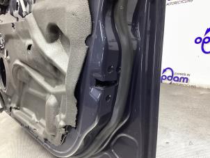 Begagnade Dörrlåsmekanism, 4-dörrars, höger fram Ford Mondeo IV 1.6 EcoBoost 16V Pris på förfrågan erbjuds av Gebr Opdam B.V.