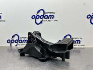 Begagnade Bromspedal Volkswagen Polo VI (AW1) 1.0 TSI 12V Pris € 50,00 Marginaltabell erbjuds av Gebr Opdam B.V.