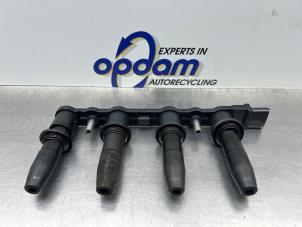 Gebruikte Bobine Opel Astra H (L48) 1.6 16V Prijs € 50,00 Margeregeling aangeboden door Gebr Opdam B.V.