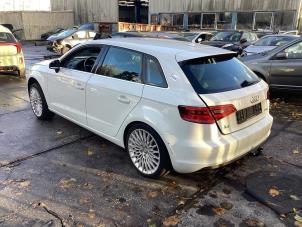 Używane Naroznik karoserii lewy tyl Audi A3 Sportback (8VA/8VF) 1.4 TFSI 16V Cena na żądanie oferowane przez Gebr Opdam B.V.