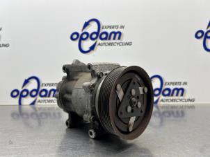Begagnade Luftkonditioneringspump Renault Clio III (BR/CR) 1.6 16V Pris € 80,00 Marginaltabell erbjuds av Gebr Opdam B.V.