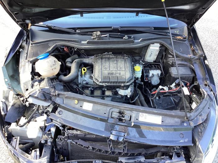 Engine Volkswagen Polo V 1.0 12V BlueMotion Technology - CHYB