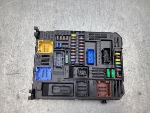 Gebruikte Zekeringkast Opel Combo Cargo 1.5 CDTI 130 Prijs € 100,00 Margeregeling aangeboden door Gebr Opdam B.V.