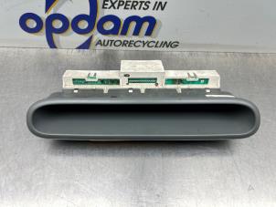 Gebruikte Display Interieur Renault Twingo (C06) 1.2 Prijs € 40,00 Margeregeling aangeboden door Gebr Opdam B.V.