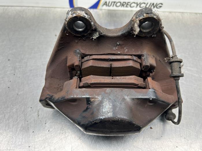 Bakre bromsok, höger från en Mercedes-Benz ML I (163) 270 2.7 CDI 20V 2002