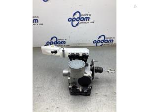 Begagnade Bromsservo Kia Niro I (DE) E-Niro 64 kWh Pris € 650,00 Marginaltabell erbjuds av Gebr Opdam B.V.