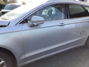 Używane Drzwi lewe przednie wersja 4-drzwiowa Ford Mondeo V Wagon Cena € 500,00 Procedura marży oferowane przez Gebr Opdam B.V.