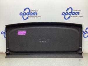 Gebruikte Hoedenplank Volkswagen Polo V (6R) 1.2 12V Prijs € 75,00 Margeregeling aangeboden door Gebr Opdam B.V.