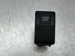 Używane Przelacznik Start/Stop Mazda 5 (CWA9) 2.0i 16V Cena € 20,00 Procedura marży oferowane przez Gebr Opdam B.V.