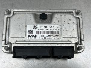 Używane Komputer sterowania silnika Skoda Fabia II (5J) 1.6i 16V Cena € 100,00 Procedura marży oferowane przez Gebr Opdam B.V.