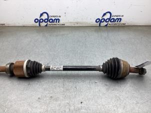 Gebruikte Aandrijfas rechts-voor Opel Combo Cargo 1.5 CDTI 130 Prijs € 125,00 Margeregeling aangeboden door Gebr Opdam B.V.