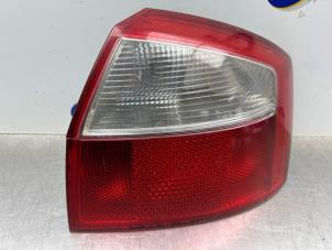 Begagnade Baklykta, höger Audi A4 (B6) 2.0 20V Pris € 40,00 Marginaltabell erbjuds av Gebr Opdam B.V.