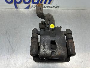 Gebruikte Remklauw (Tang) links-achter Hyundai i10 (F5) 1.1i 12V Prijs € 50,00 Margeregeling aangeboden door Gebr Opdam B.V.